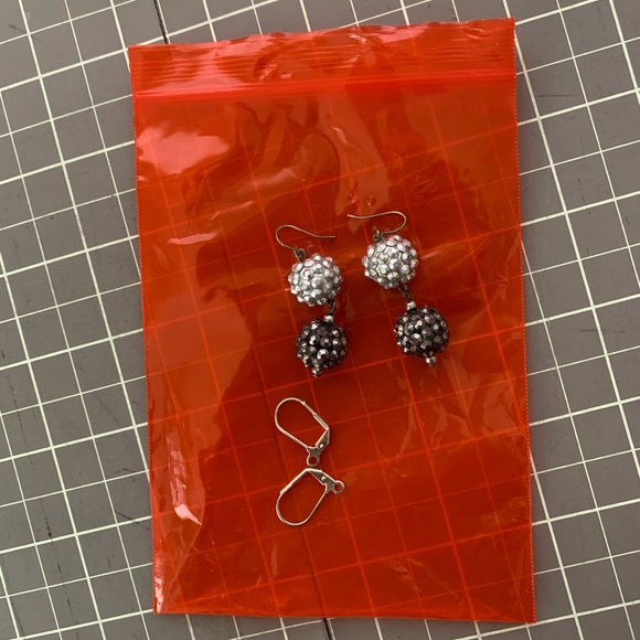 Sparkling tri-colour necklace set. - Picture 6 of 6